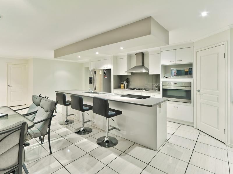 4 Pandanus Place, Tingalpa QLD 4173