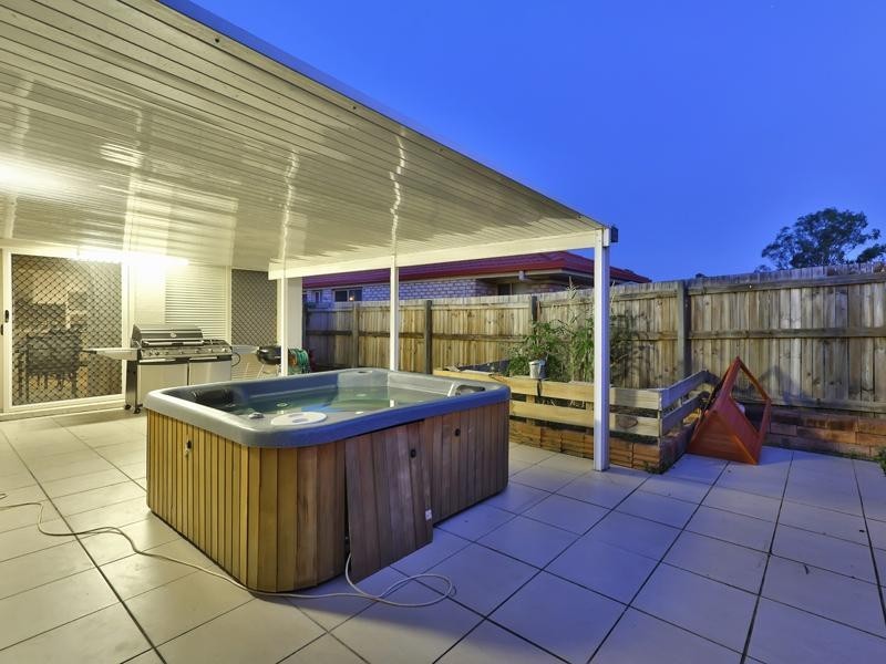 4 Pandanus Place, Tingalpa QLD 4173