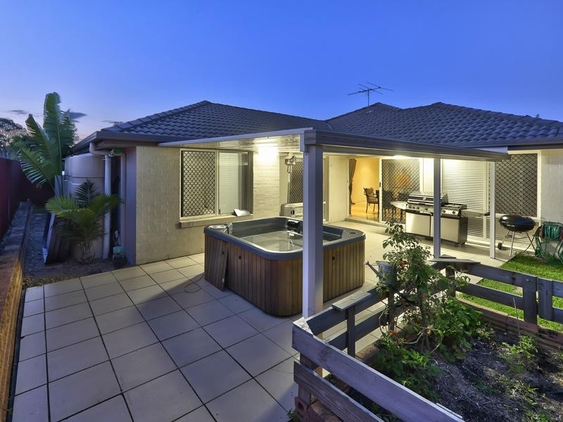 4 Pandanus Place, Tingalpa QLD 4173