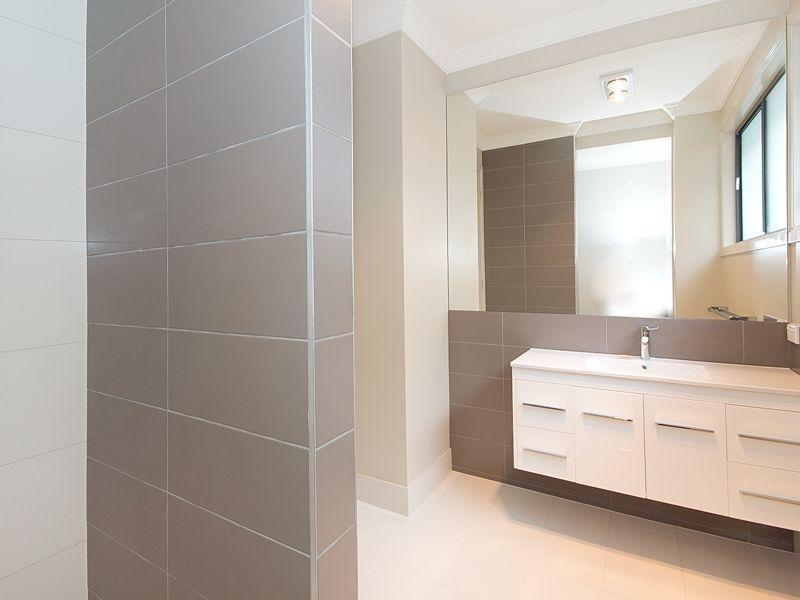 70 Lytton Road, Bulimba QLD 4171