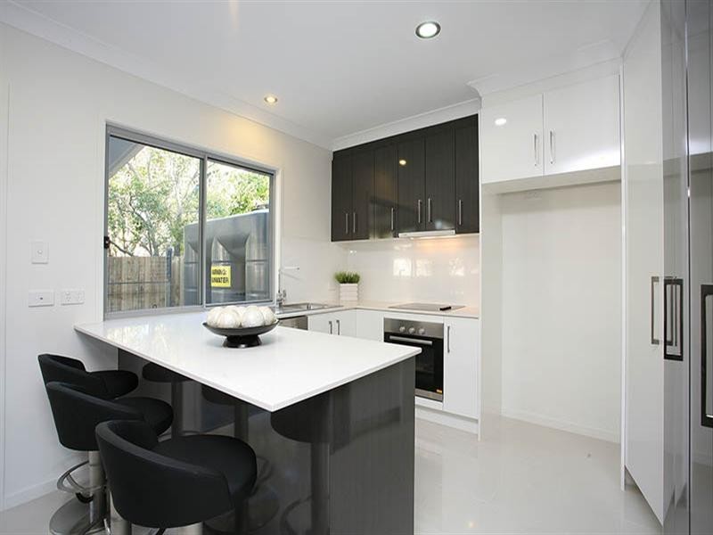 3 and 4/24 Rossiter Street, Morningside QLD 4170