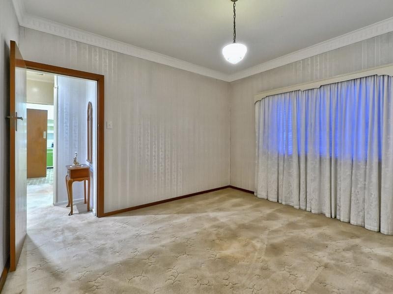 14 Clara Street, Camp Hill QLD 4152