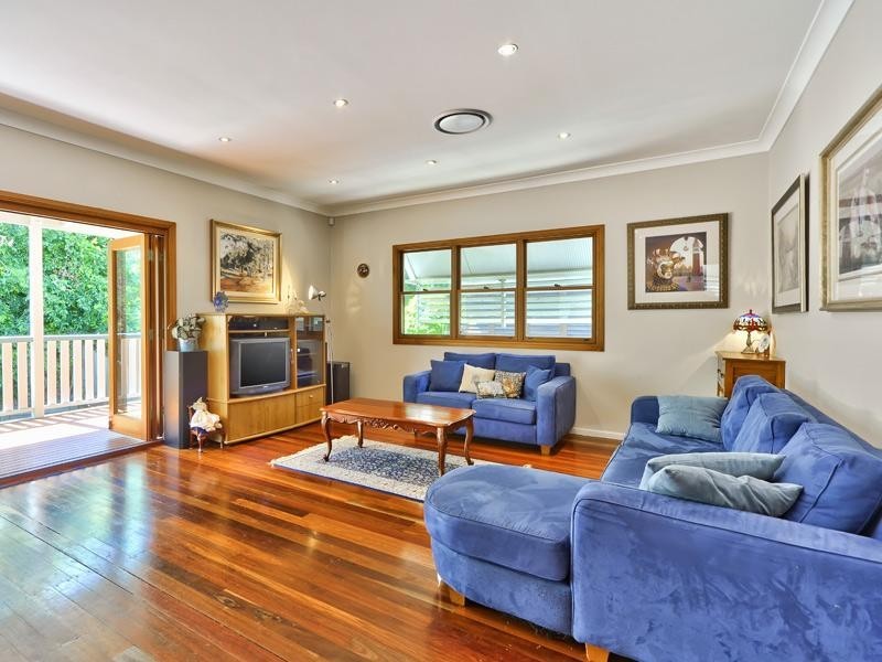 52 Bunowang Street, Balmoral QLD 4171