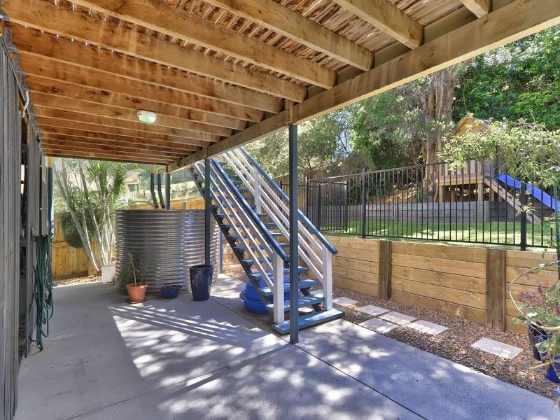 52 Bunowang Street, Balmoral QLD 4171