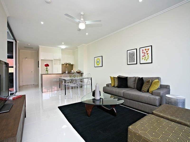 4/64 Barton Road, Hawthorne QLD 4171