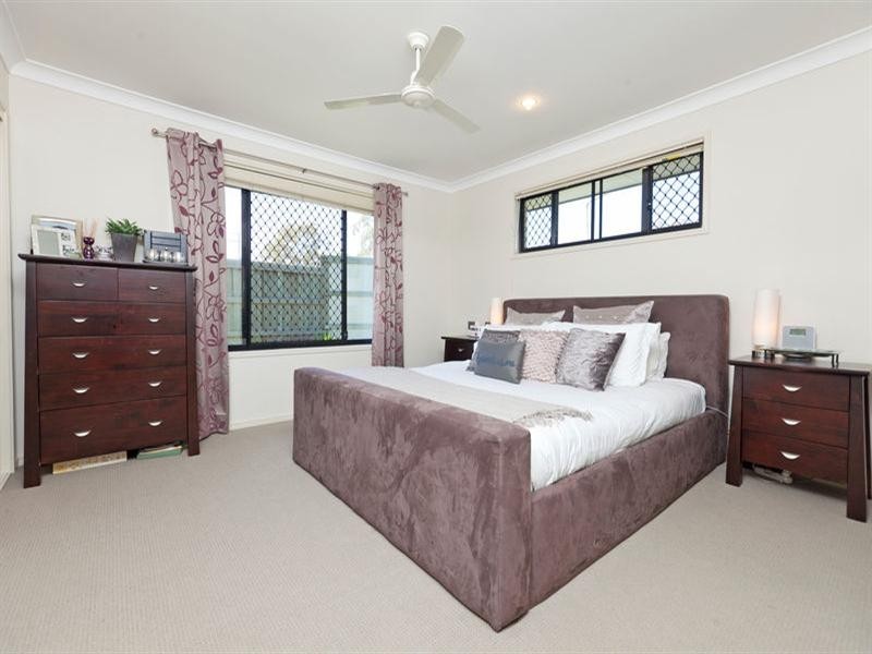 2 Rymera Crescent, Gumdale QLD 4154