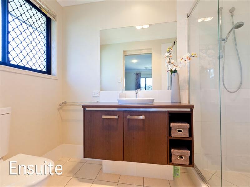 2 Rymera Crescent, Gumdale QLD 4154