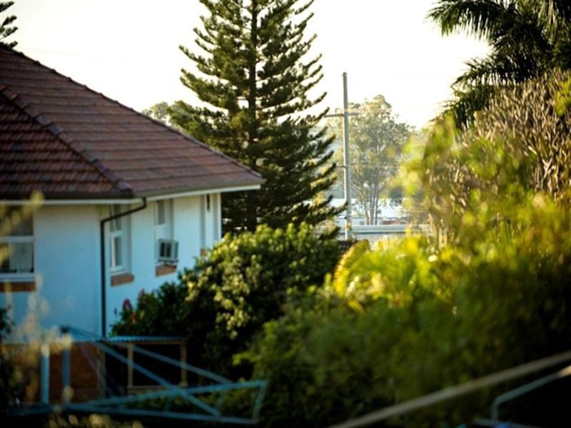 8 Aloomba Street, Balmoral QLD 4171