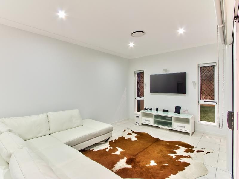 342 Stanley Road, Carina QLD 4152