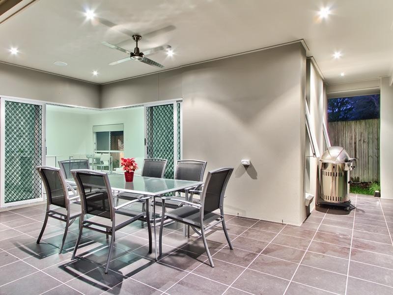 342 Stanley Road, Carina QLD 4152