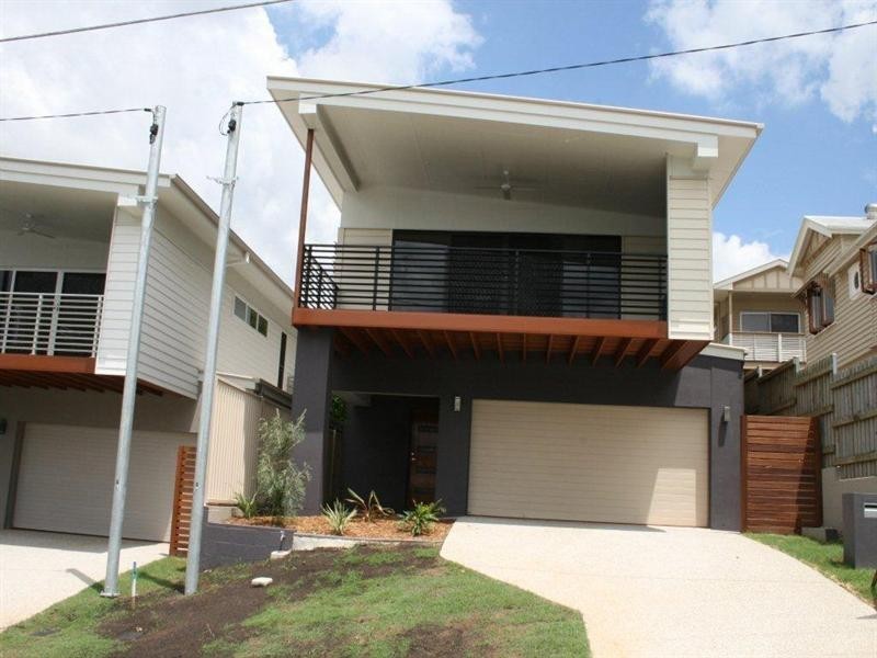 44 Dover Street, Hawthorne QLD 4171