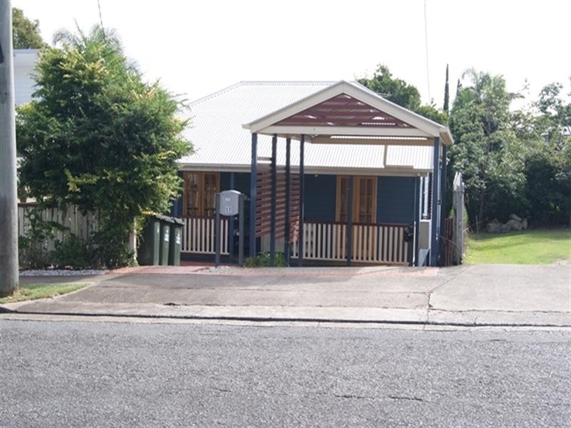 17 Wilkins Street East, Annerley QLD 4103