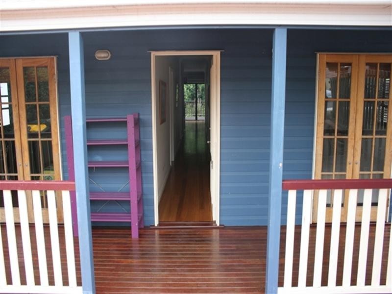 17 Wilkins Street East, Annerley QLD 4103