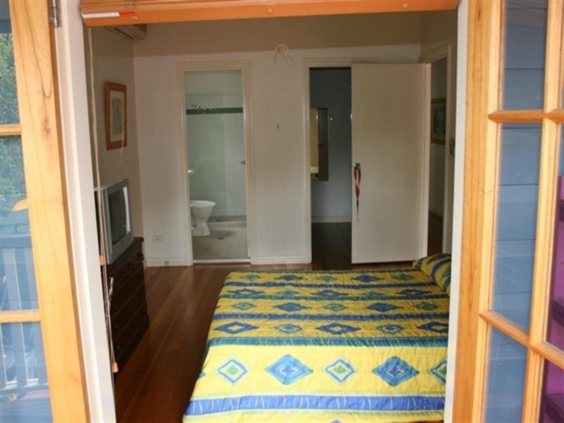 17 Wilkins Street East, Annerley QLD 4103