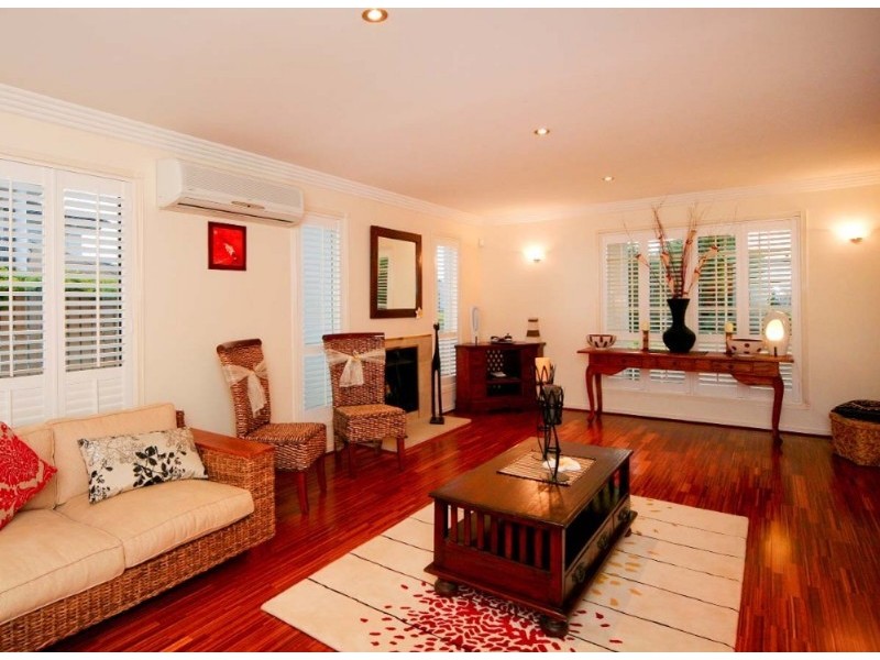 24 Sunset Place, Carindale QLD 4152