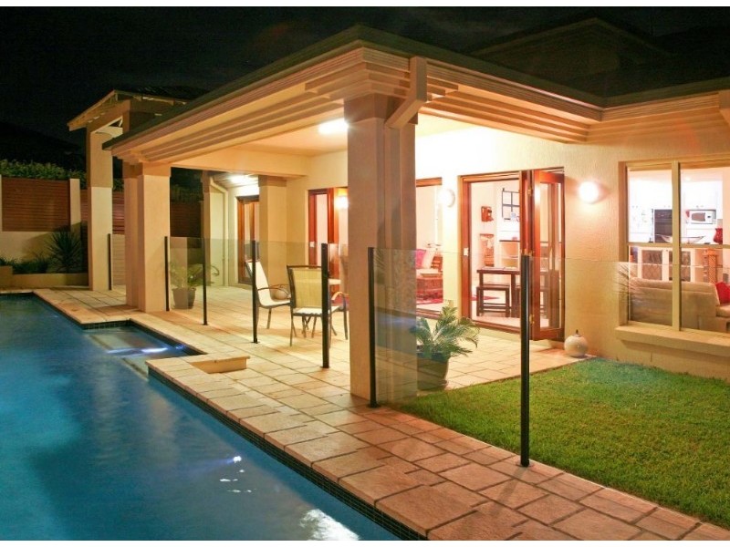 24 Sunset Place, Carindale QLD 4152