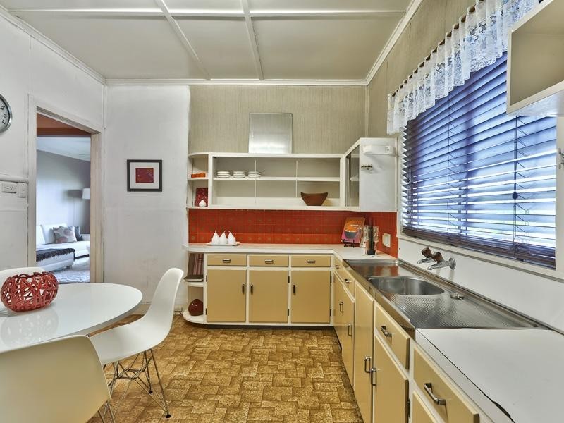 44 Whitworth Road, Cannon Hill QLD 4170