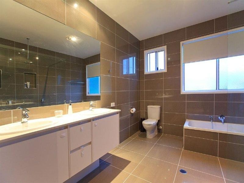 76 Harrison Street, Bulimba QLD 4171