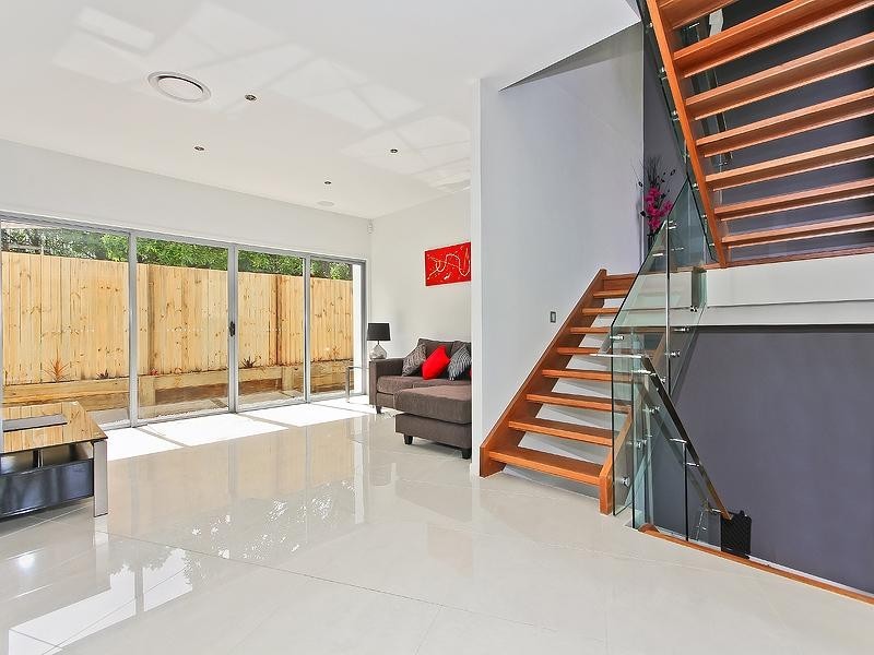 246 Oxford Street, Balmoral QLD 4171