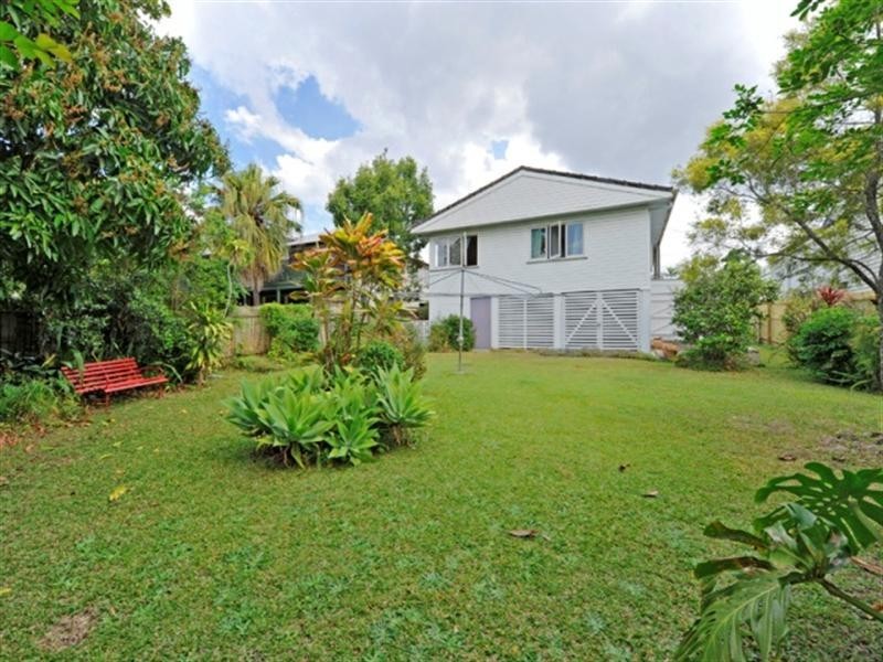 20 Dorothy Street, Camp Hill QLD 4152