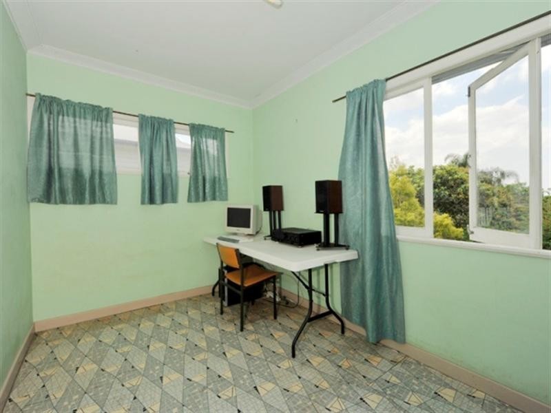 20 Dorothy Street, Camp Hill QLD 4152