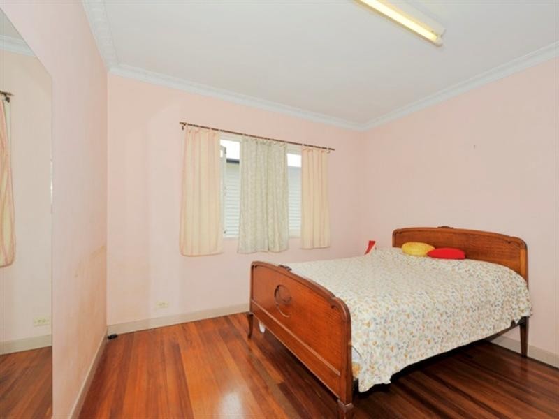 20 Dorothy Street, Camp Hill QLD 4152