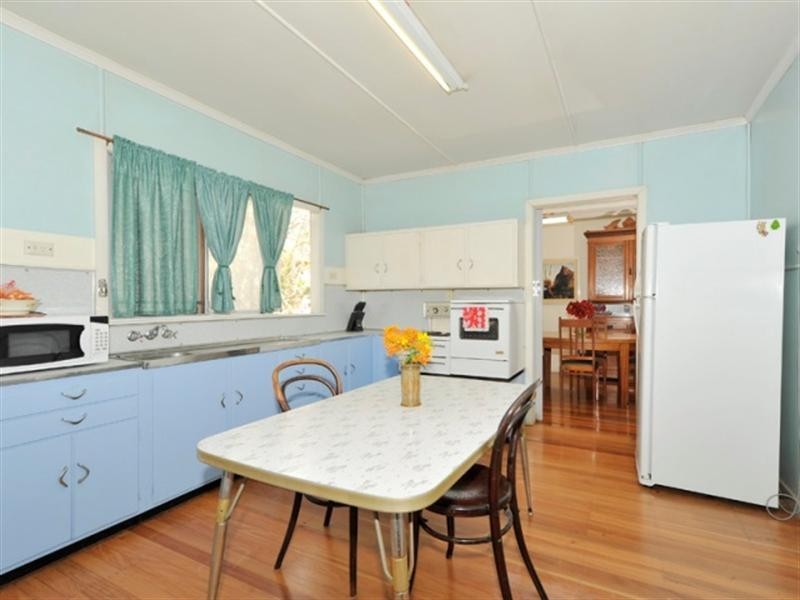 20 Dorothy Street, Camp Hill QLD 4152