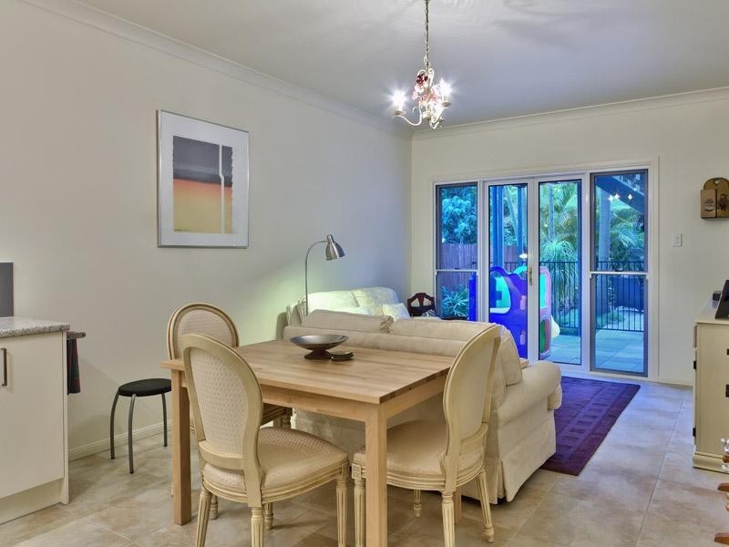 96 Malcolm Street, Hawthorne QLD 4171