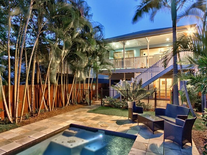 96 Malcolm Street, Hawthorne QLD 4171