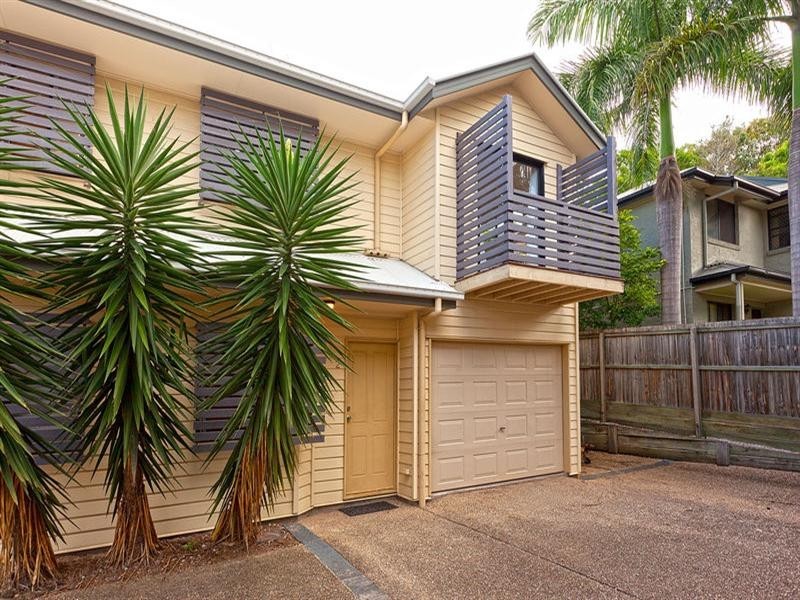 2/303 Wynnum Road, Norman Park QLD 4170