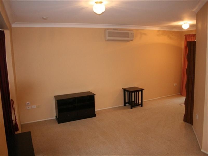 10 Brett Place, Wynnum West QLD 4178