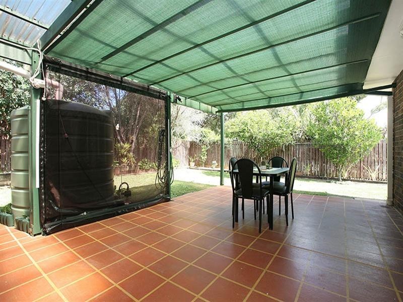 10 Brett Place, Wynnum West QLD 4178