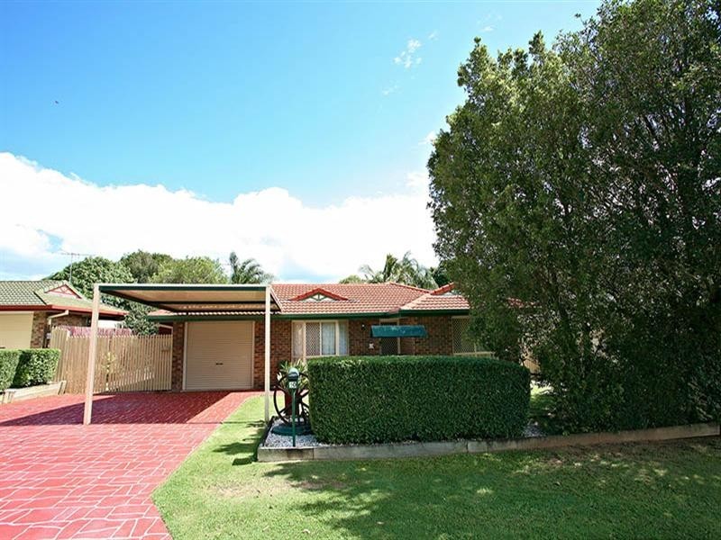 10 Brett Place, Wynnum West QLD 4178
