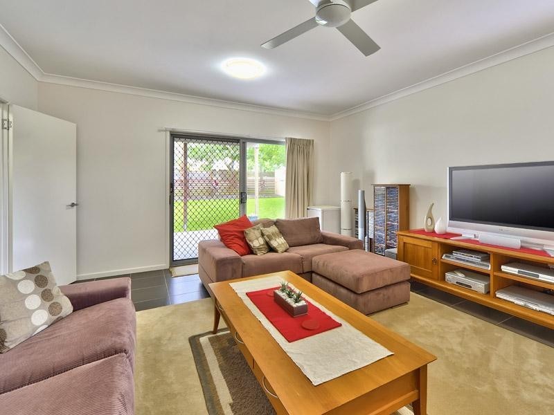 68 Shelley Street, Cannon Hill QLD 4170