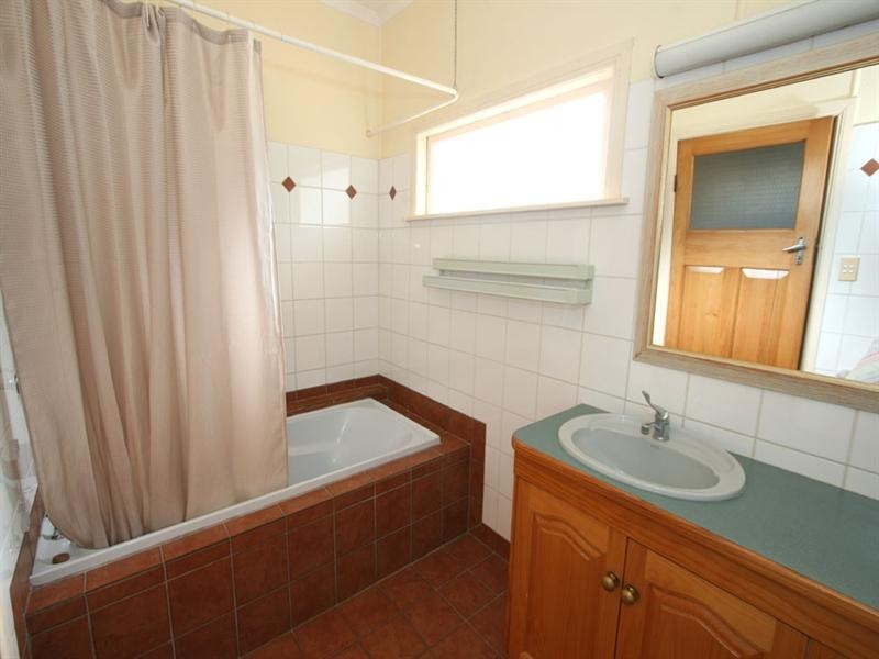 10 Gary Street, Morningside QLD 4170