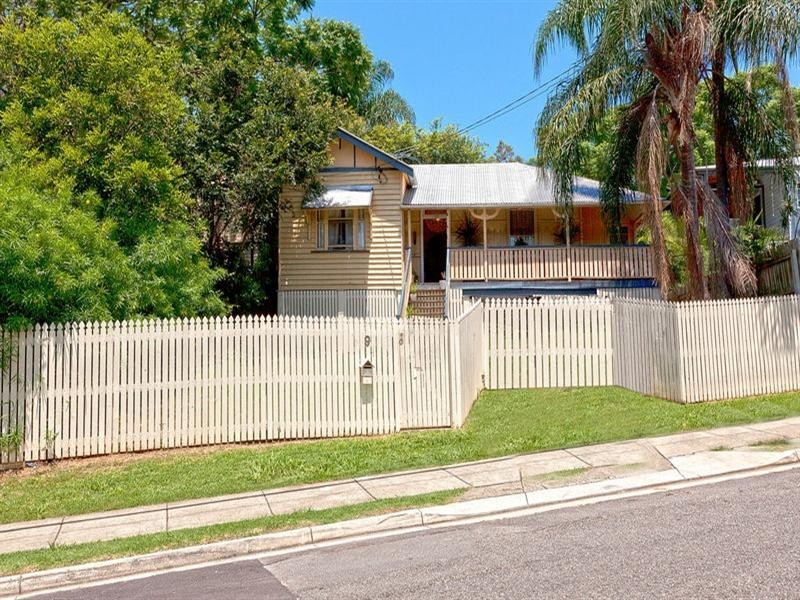 9 Overend Street, Norman Park QLD 4170