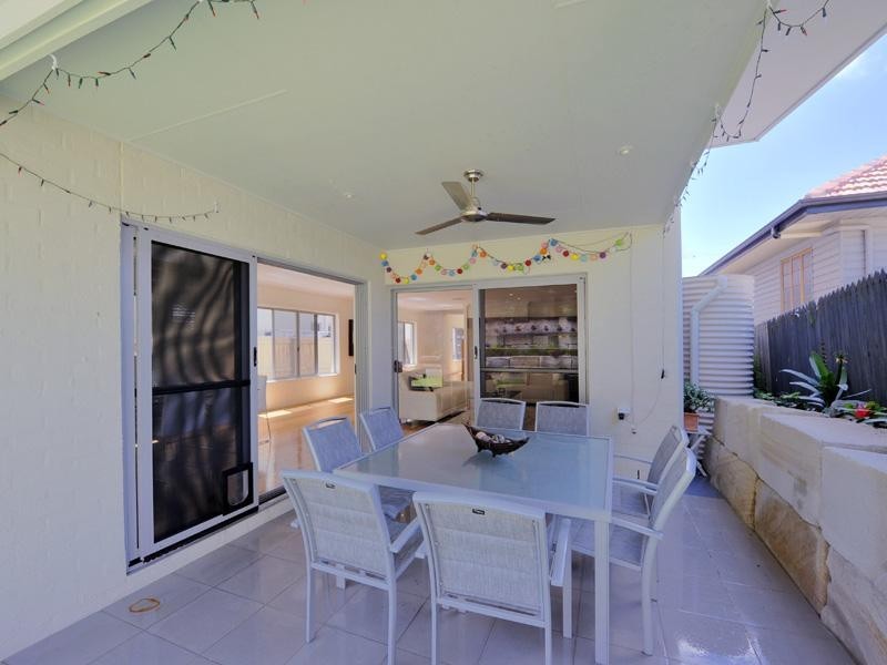 71 Raven Street, Camp Hill QLD 4152