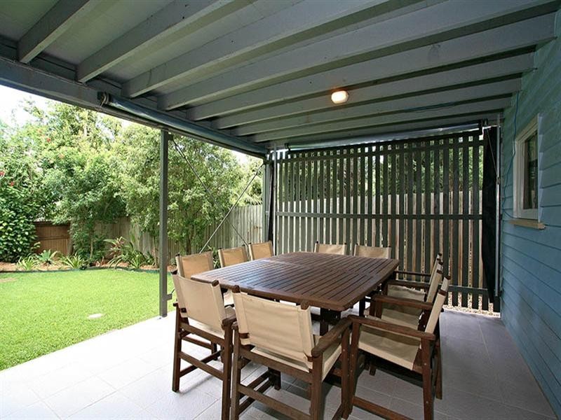 24 Montfort Street, Cannon Hill QLD 4170