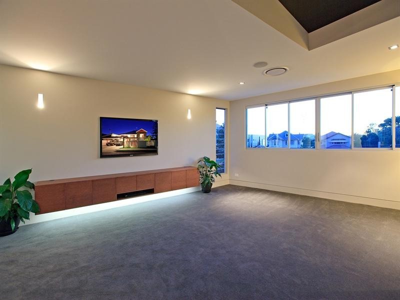 22 Coutts Street, Bulimba QLD 4171