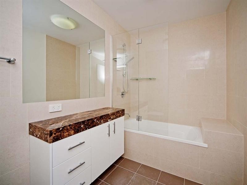 3/168 Riding Road, Hawthorne QLD 4171