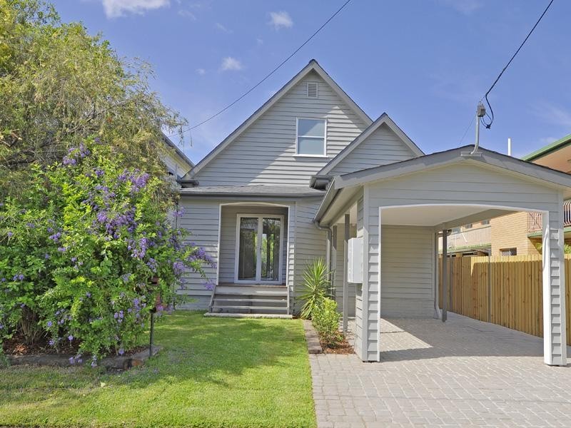 86 Barton Road, Hawthorne QLD 4171