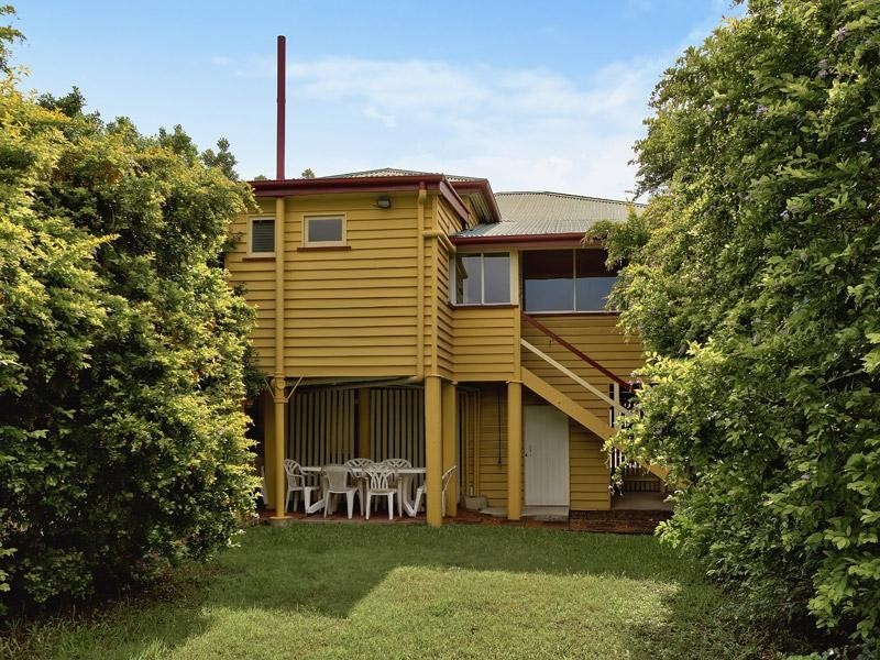 87 Gordon Street, Hawthorne QLD 4171