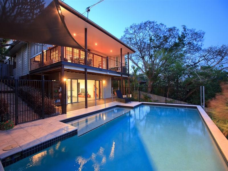 20 Pollock Street, Balmoral QLD 4171