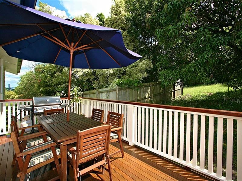 296 Richmond Road, Cannon Hill QLD 4170