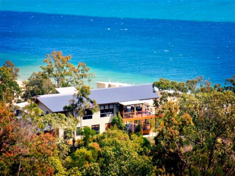 6 Nautlius Drive, Tangalooma QLD 4025