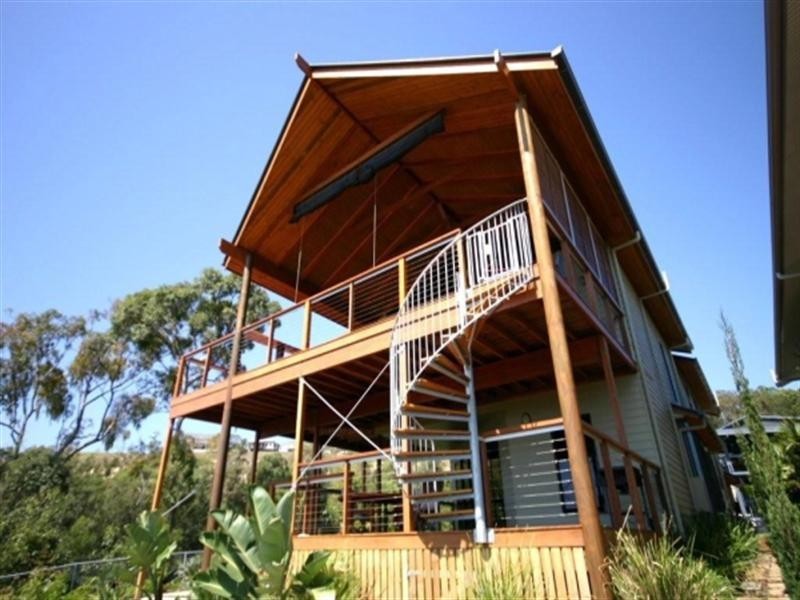 6 Nautlius Drive, Tangalooma QLD 4025