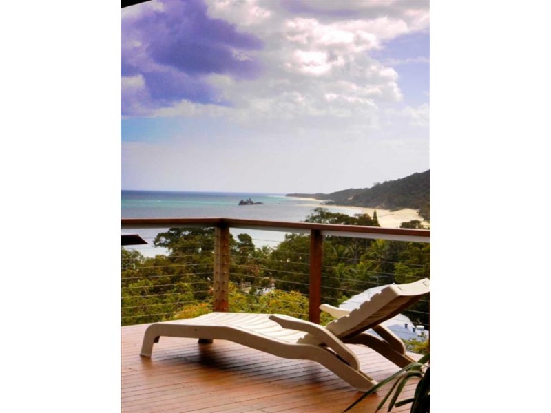 6 Nautlius Drive, Tangalooma QLD 4025