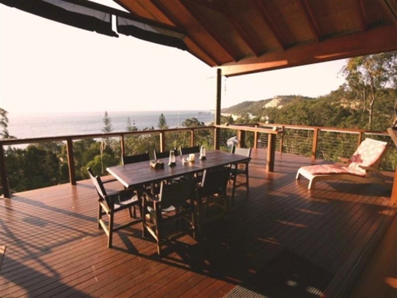 6 Nautlius Drive, Tangalooma QLD 4025