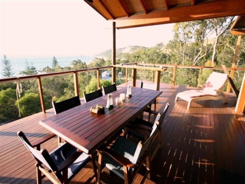 6 Nautlius Drive, Tangalooma QLD 4025
