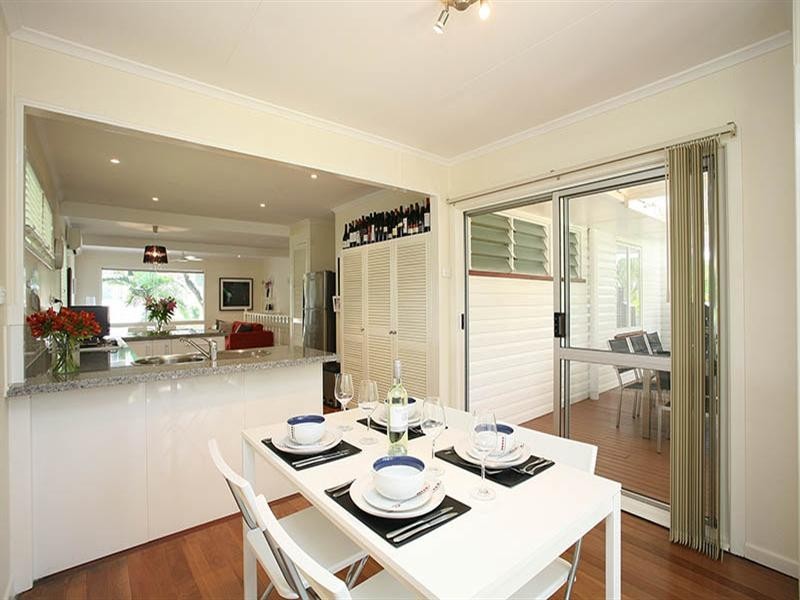 11 Greycliffe Street, Mount Gravatt East QLD 4122